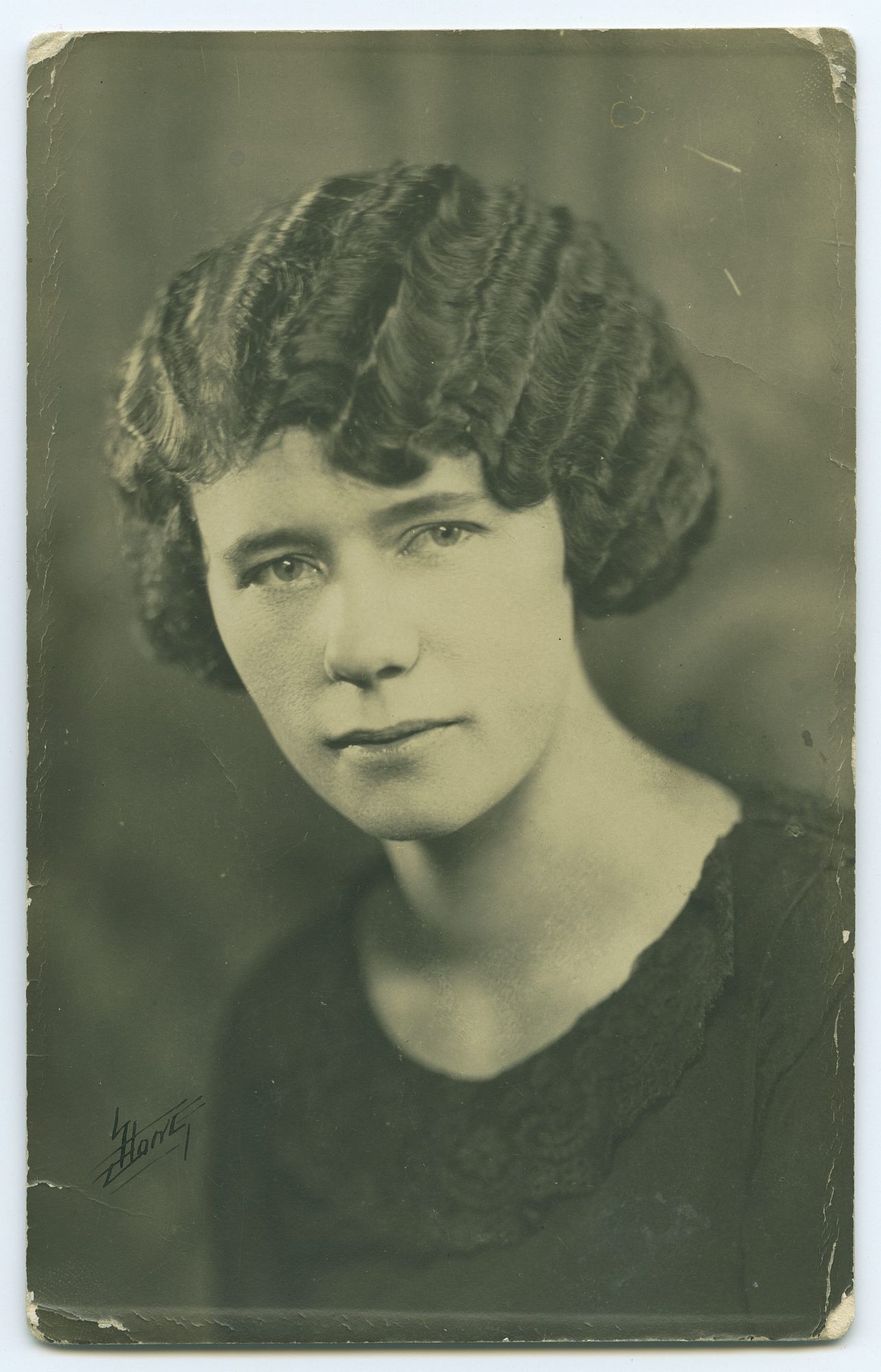 Lydia Cordelia Farnsworth (1901 - 1998) Profile
